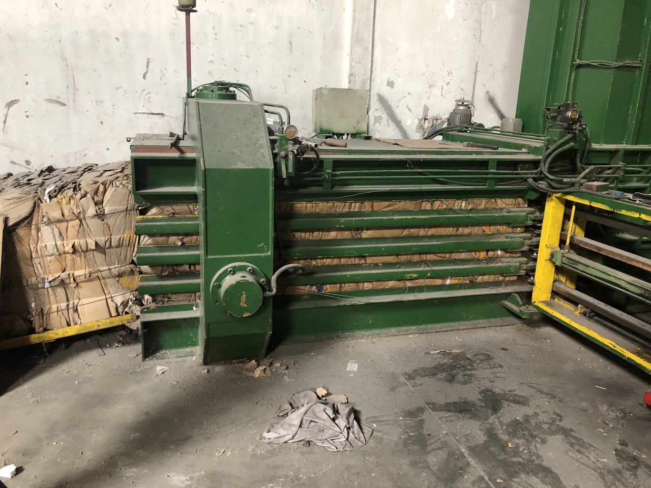 Dich vu sua chua may ep phe lieu