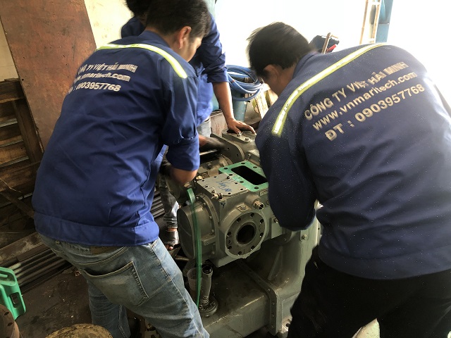 khac phuc su co hu hong may nen khi truc vit