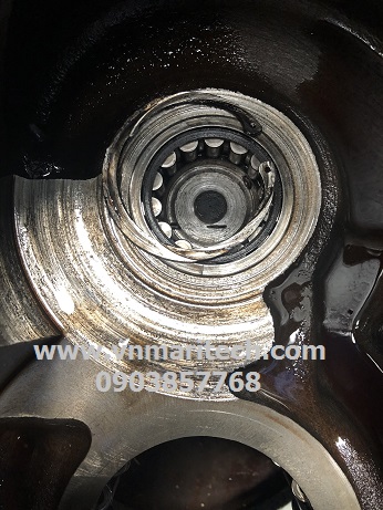 sua chua su co xuoc mat phang lam kin may nen khi truc vit