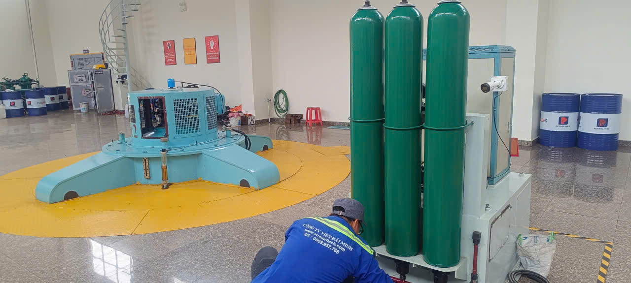 bảo dưỡng bình tích áp công nghiệp định kỳ.jpg