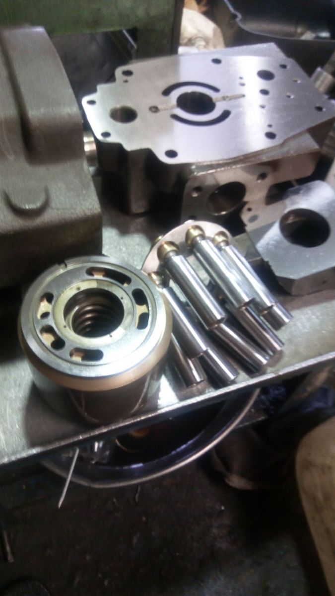 Tháo lắp bơm thủy lực tại Bình Dương.jpg