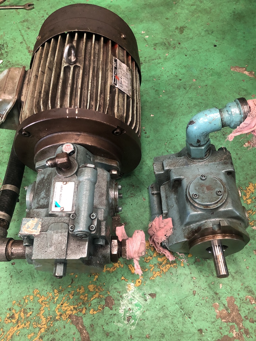 B&aacute;o gi&aacute; bơm thủy lực mới ch&iacute;nh h&atilde;ng.JPG