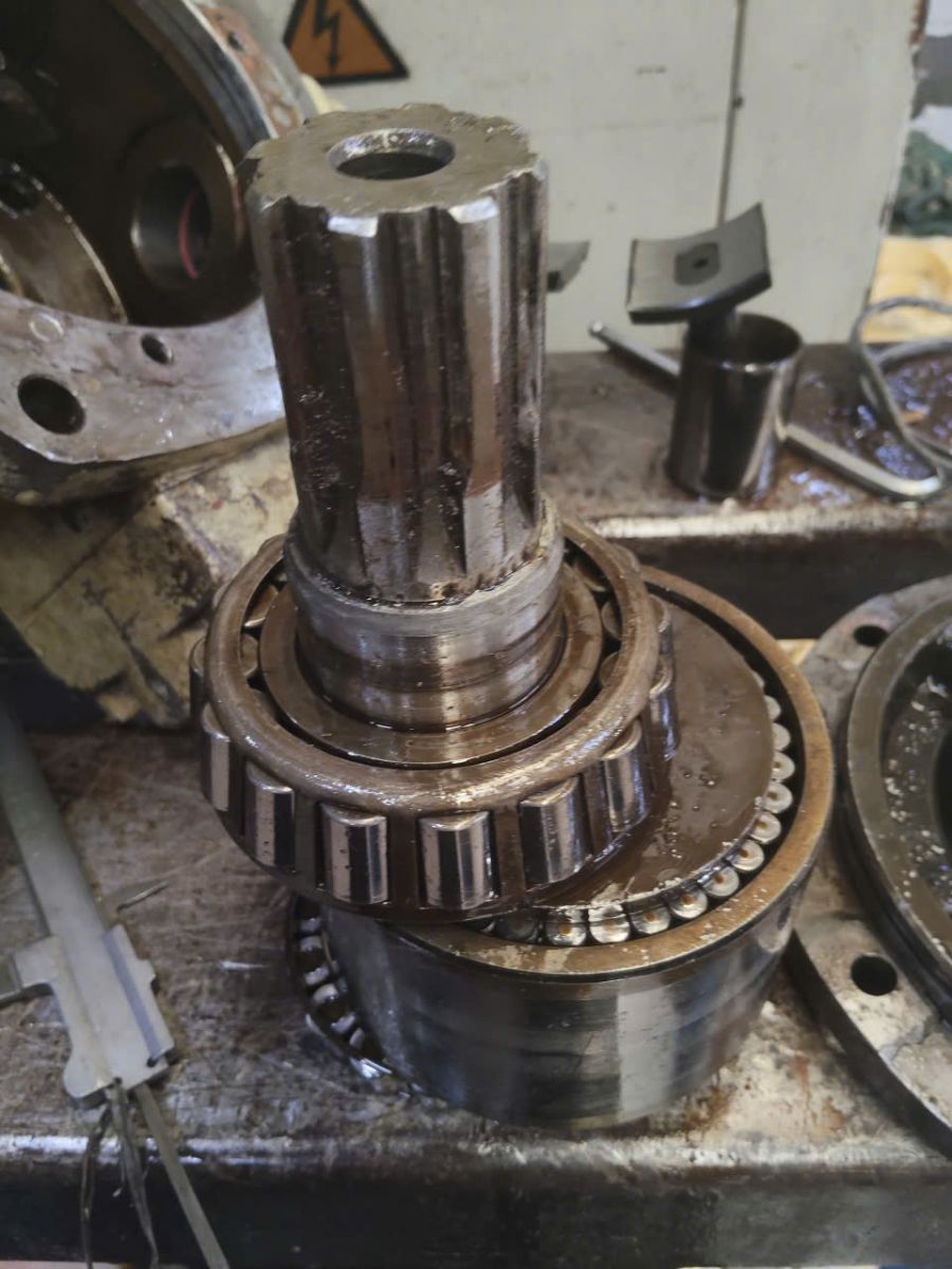 test kiểm tra &aacute;p suất motor 5 sao thủy lực.jpg