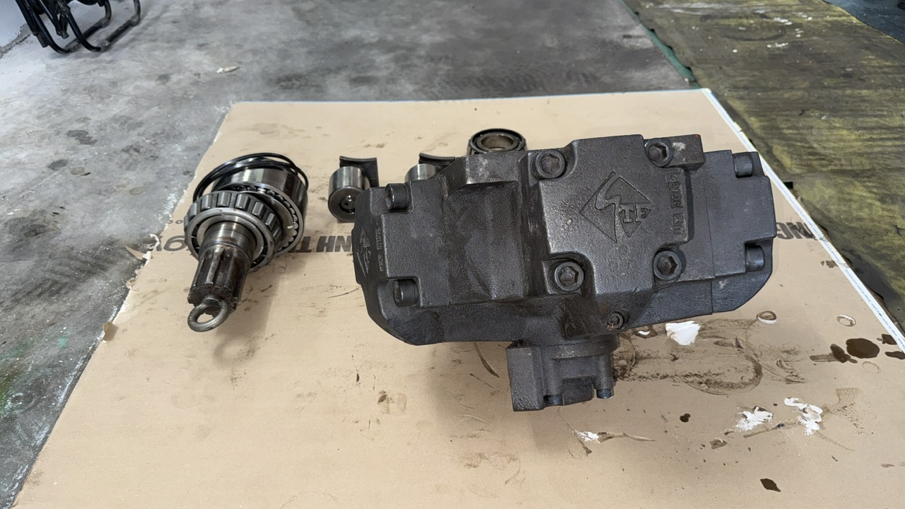 test tải và đo lưu lượng motor 5 sao thủy lực .jpg