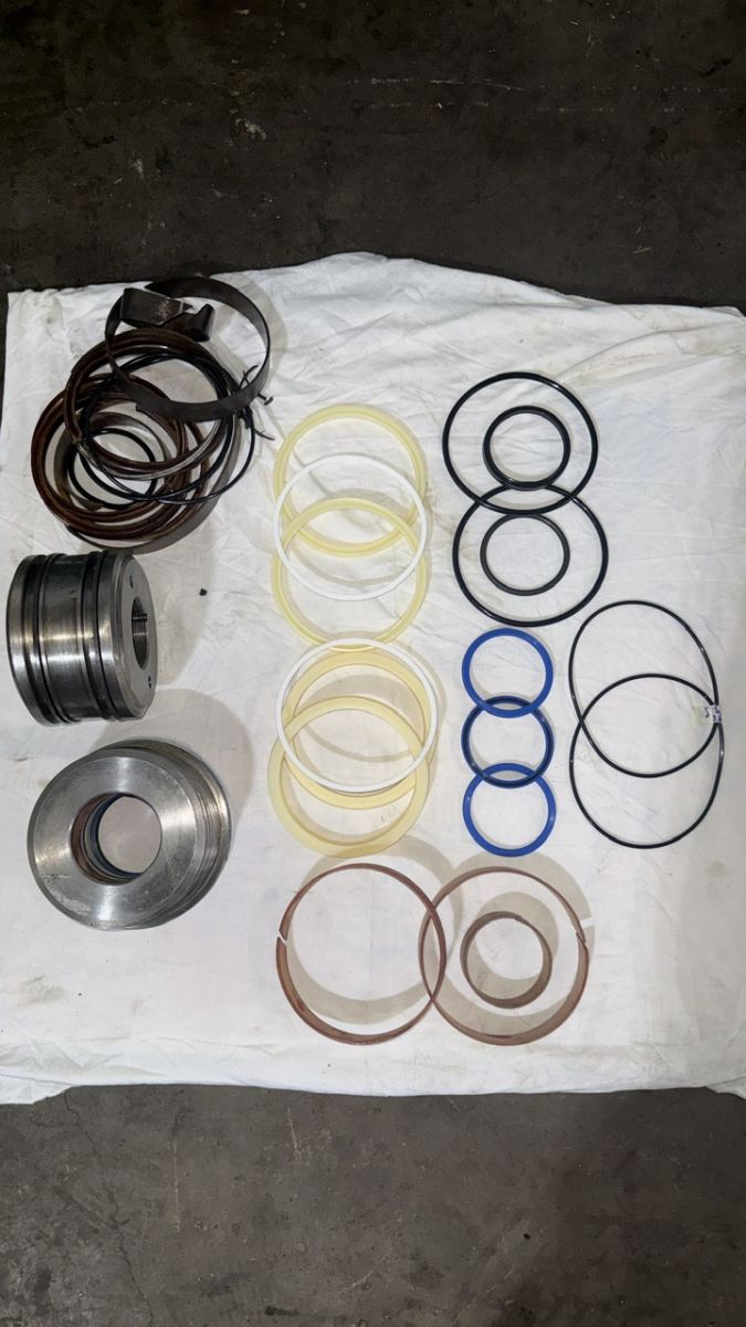 sửa máy lái thủy lực tàu thủy.jpg