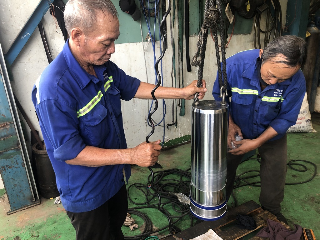 sua chua cum xi lanh thuy luc