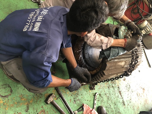 dich vu sua chua bao duong quan moi motor quat h&uacute;t bui cong nghiep