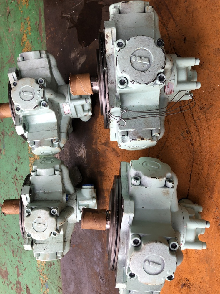 Cung cấp phụ tùng vật tư chính hãng motor 5 sao thủy lực